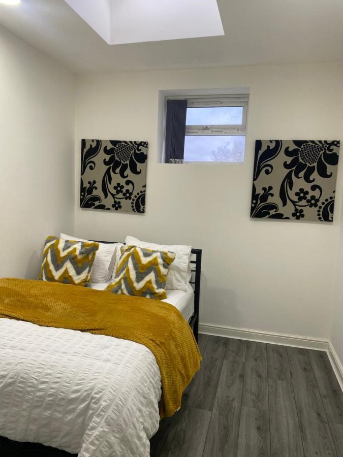 The Wells Apartment 2 Birmingham Bagian luar foto